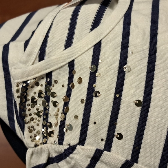 Gymboree girls size 7 top with sequins at shoulders - Picture 2 of 3